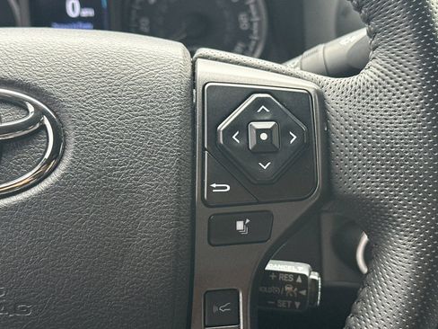 Used 2023 Toyota Tacoma TRD Off-Road image 30