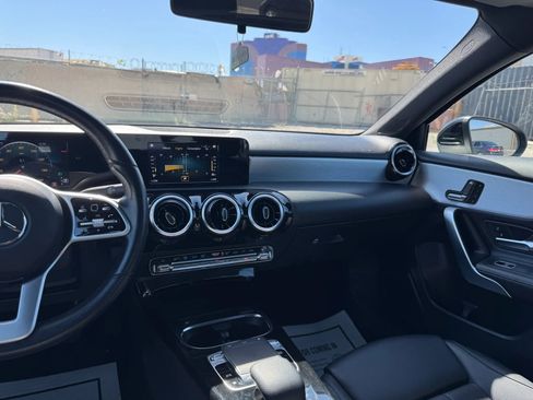 Used 2019 Mercedes-Benz A 220 image 23