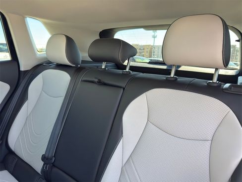 New 2026 Volkswagen Tiguan SE image 25