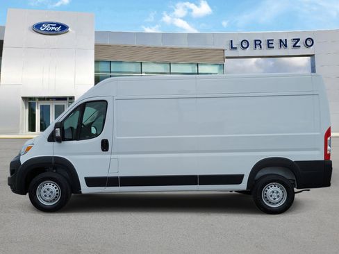 Used 2026 RAM ProMaster 2500 w/ Convenience Group FWD image 8