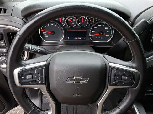 Used 2019 Chevrolet Silverado 1500 LT Trail Boss image 18