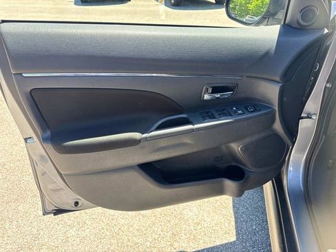 Used 2024 Mitsubishi Outlander Sport AWD image 23