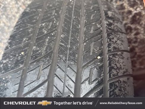 Used 2017 Chrysler 300 S image 30