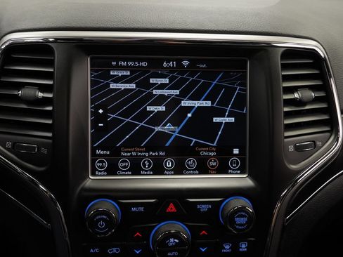 Used 2018 Jeep Grand Cherokee Limited AWD/4WD image 19