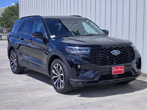 New 2025 Ford Explorer ST-Line w/ Premium Package image 3