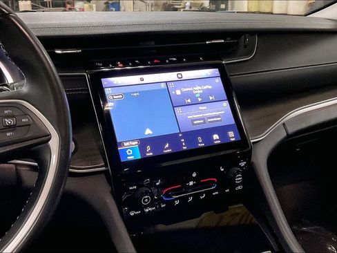 Used 2021 Jeep Grand Cherokee L Limited image 6