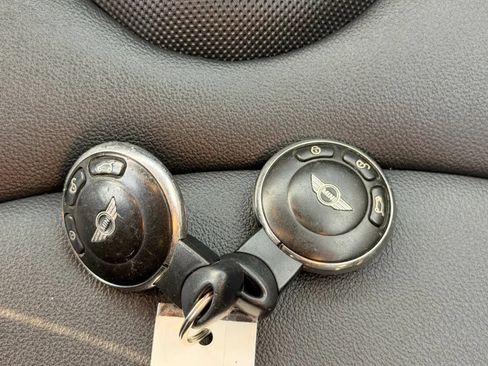 Used 2013 MINI Cooper S FWD image 36