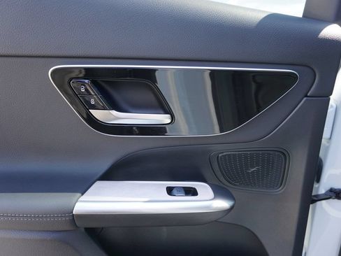 Certified 2025 Mercedes-Benz GLC 300 4MATIC image 21