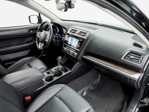 Used 2017 Subaru Outback 2.5i Limited image 21