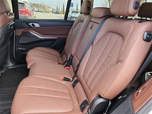 Used 2020 BMW X7 xDrive40i w/ Premium Package image 16