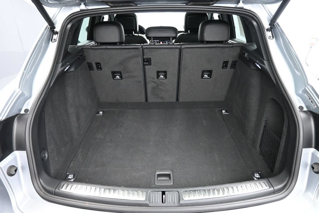 Certified 2026 Porsche Macan AWD/4WD image 26