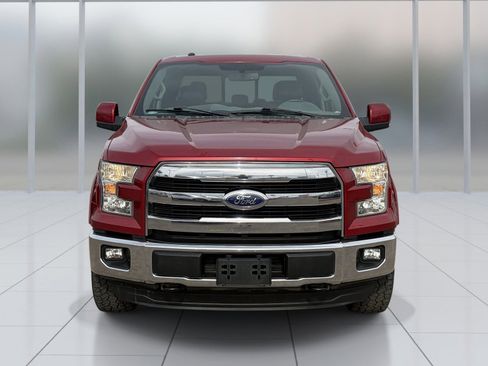 Used 2015 Ford F150 Lariat w/ Equipment Group 501A Mid image 9