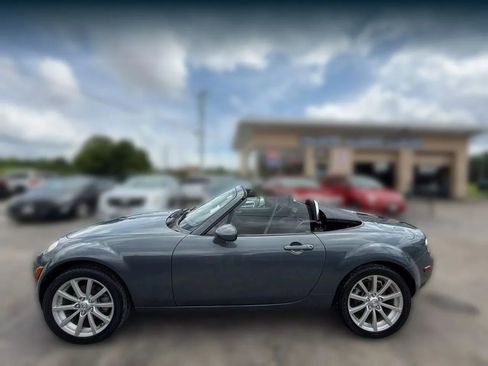 Used 2008 MAZDA MX-5 Miata Touring image 3