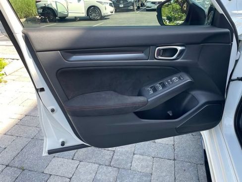 Used 2025 Honda Civic Type R image 18