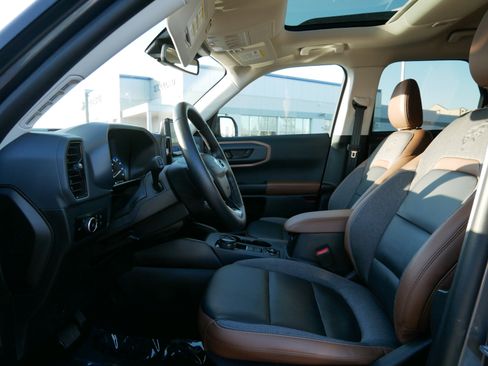 Used 2023 Ford Bronco Sport Outer Banks w/ Tech Package image 32