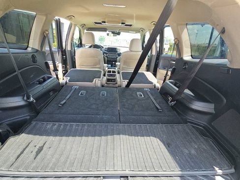 Used 2019 Honda Pilot Touring image 23