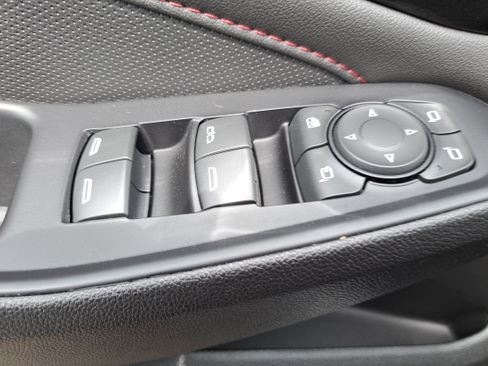 Used 2023 Chevrolet Traverse RS AWD/4WD image 28