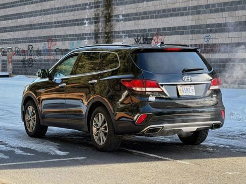 Used 2017 Hyundai Santa Fe SE w/ SE Premium Package 02 AWD/4WD image 9
