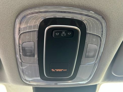Used 2025 Hyundai Elantra SE FWD image 42