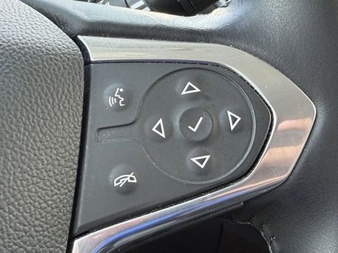 Used 2021 Chevrolet Traverse LT w/ LPO, Floor Liner Package AWD/4WD image 30