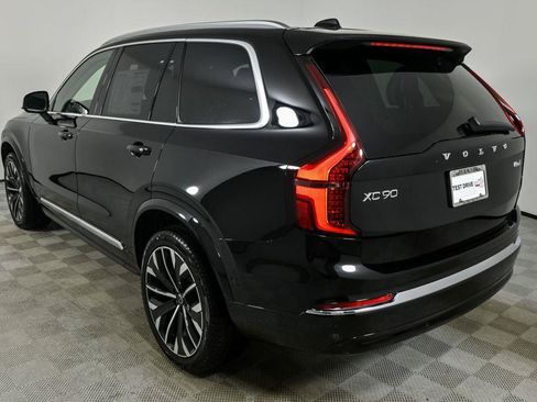 Used 2026 Volvo XC90 B6 Ultra w/ Protection Package AWD/4WD image 3