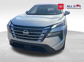 Used 2025 Nissan Rogue SV video 1