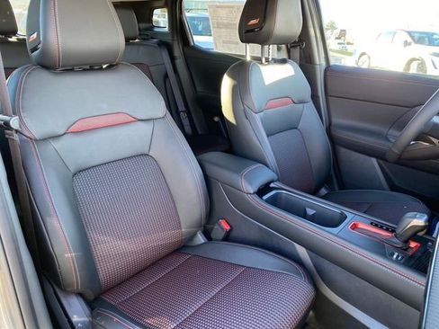 New 2026 Nissan Kicks SR image 9