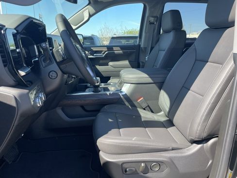 New 2026 GMC Sierra 1500 SLT w/ SLT Premium Package image 10