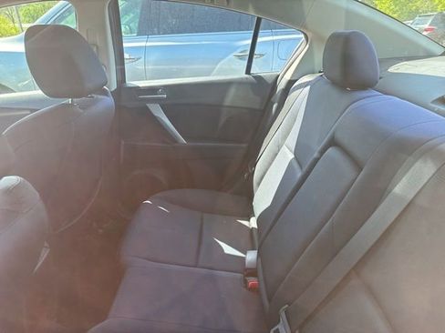 Used 2011 MAZDA MAZDA3 s Sport FWD image 5