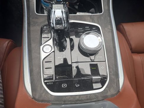 Used 2022 BMW X5 xDrive45e w/ M Sport Package image 22