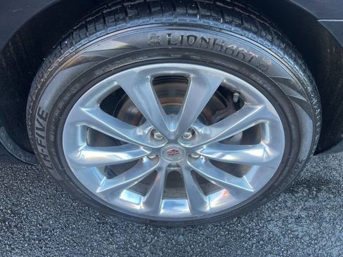 Used 2013 Cadillac XTS Luxury image 11