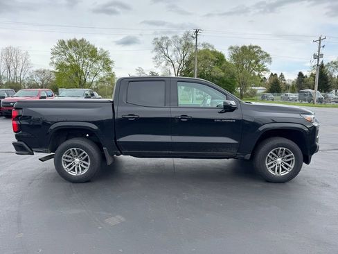 Used 2024 Chevrolet Colorado LT w/ LT Convenience Package III RWD image 4