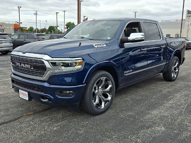 Used 2022 RAM 1500 Limited w/ Body Color Bumper Group AWD/4WD image 3