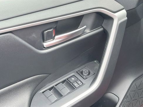 Used 2024 Toyota RAV4 SE w/ Weather & Moonroof Package image 18