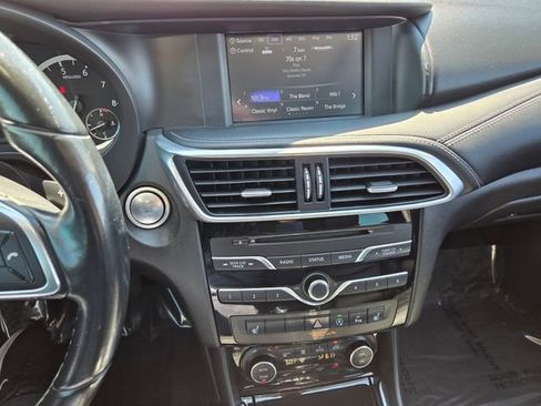 Used 2018 INFINITI QX30 Premium w/ Navigation Package image 24