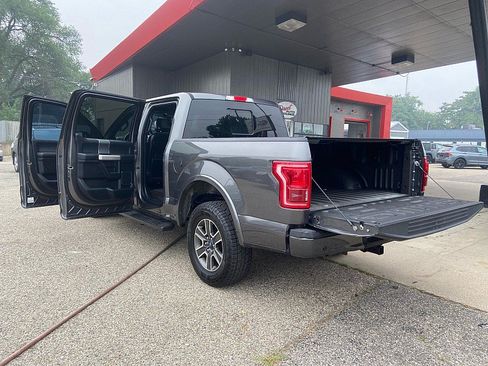 Used 2015 Ford F150 Lariat w/ Equipment Group 502A Luxury AWD/4WD image 29
