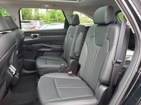 Certified 2023 Kia Sorento SX AWD/4WD image 9