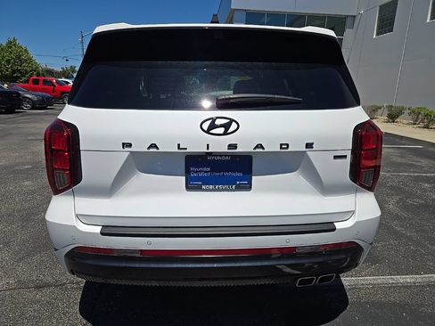 Certified 2025 Hyundai Palisade Calligraphy AWD/4WD image 7