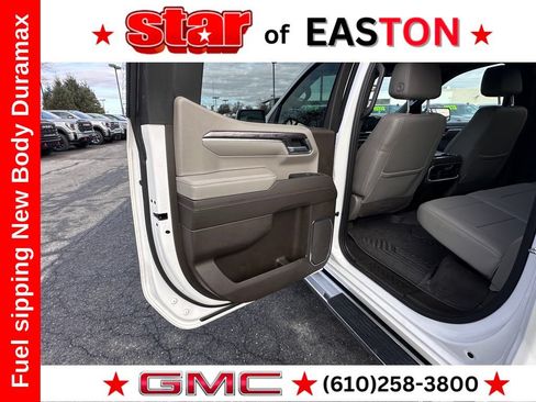 Certified 2022 Chevrolet Silverado 1500 LTZ w/ LTZ Premium Package AWD/4WD image 22