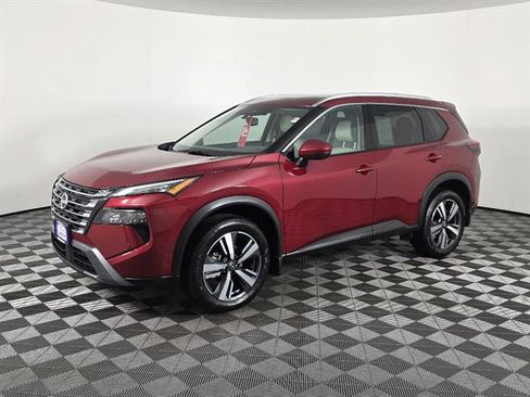 Used 2024 Nissan Rogue SL w/ SL Premium Package AWD/4WD image 8