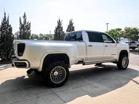 Used 2021 GMC Sierra 3500 Denali w/ Denali Ultimate Package AWD/4WD image 11