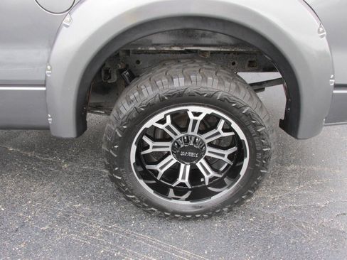 Used 2013 Ford F150 STX w/ Mid Equipment Group AWD/4WD image 28