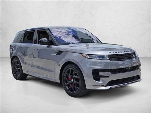 Used 2023 Land Rover Range Rover Sport SE Dynamic AWD/4WD image 3