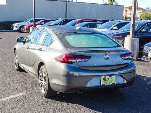 Used 2019 Buick Regal Essence image 6