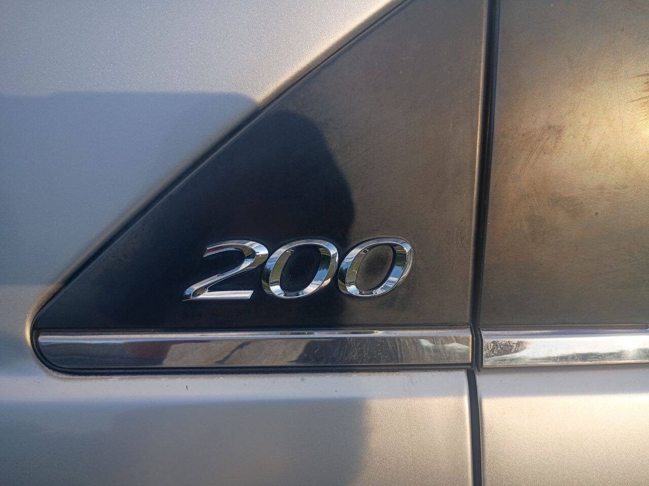 Used 2011 Chrysler 200 LX FWD image 8