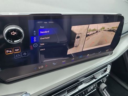 New 2026 Chevrolet Traverse LT image 31