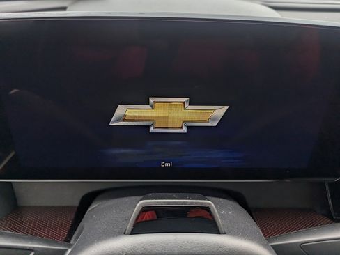 New 2026 Chevrolet Traverse RS w/ LPO, Floor Liner Package image 2