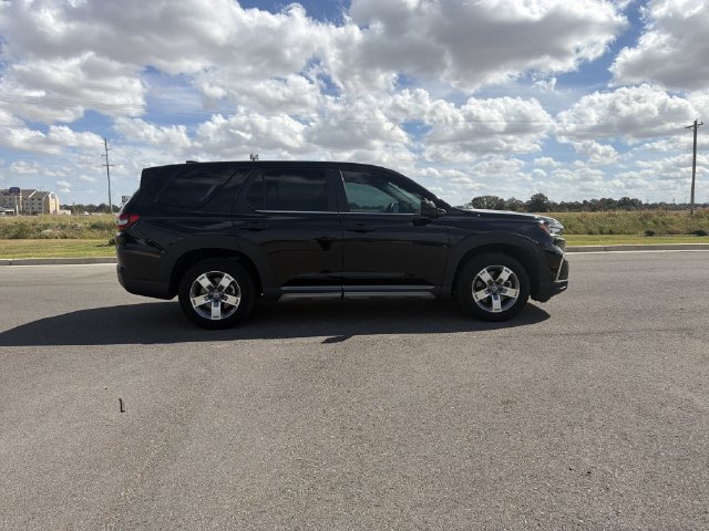 Used 2025 Honda Pilot EX-L image 8