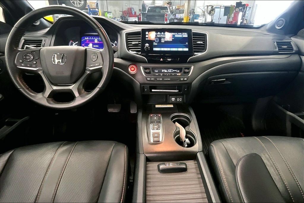 Used 2022 Honda Passport TrailSport image 14