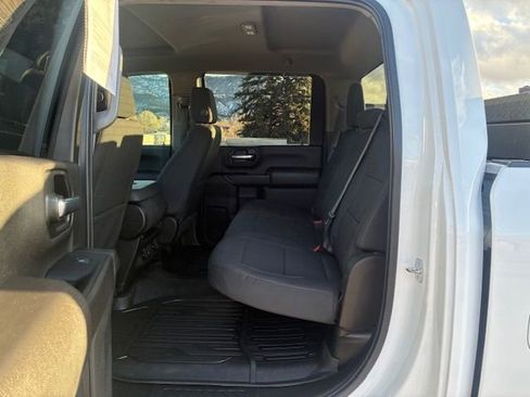 Used 2024 GMC Sierra 2500 Pro w/ Convenience Package image 19